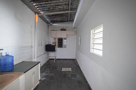 Casa à venda com 273m², 2 quartos e 4 vagas Casa à venda com 273m², 2 quartos e 4 vagasÁrea de serviço