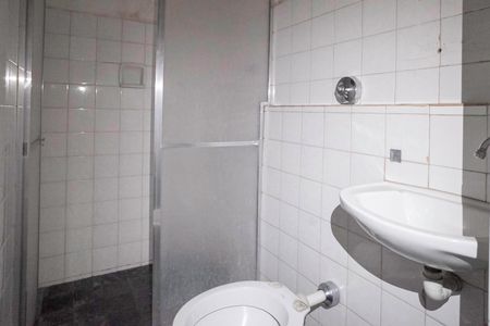 Casa à venda com 273m², 2 quartos e 4 vagas Casa à venda com 273m², 2 quartos e 4 vagasBanheiro de serviço