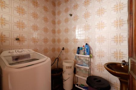 Casa à venda com 190m², 3 quartos e 1 vagaBanheiro de serviço