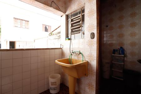 Casa à venda com 190m², 3 quartos e 1 vagaÁrea de Serviço