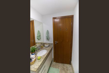 Apartamento à venda com 119m², 3 quartos e 2 vagasBanheiro da Suíte 3