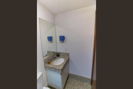 Apartamento à venda com 119m², 3 quartos e 2 vagasBanheiro da Suíte 1