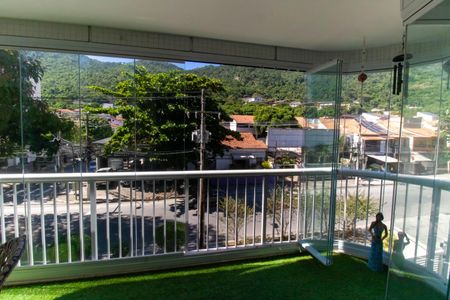 Apartamento à venda com 119m², 3 quartos e 2 vagasVista da Suíte 1