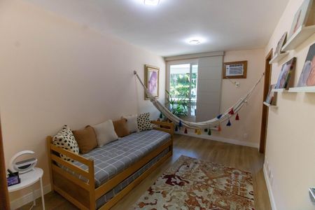 Apartamento à venda com 119m², 3 quartos e 2 vagasSuíte 1