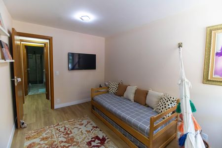 Apartamento à venda com 119m², 3 quartos e 2 vagasSuíte 1