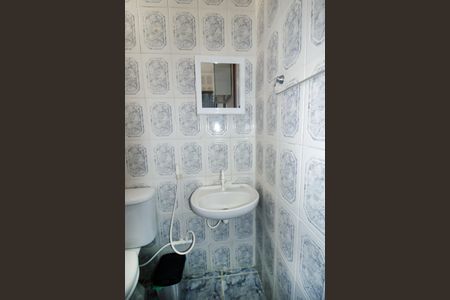 Banheiro de casa para alugar com 1 quarto, 40m² em Penha, Rio de Janeiro