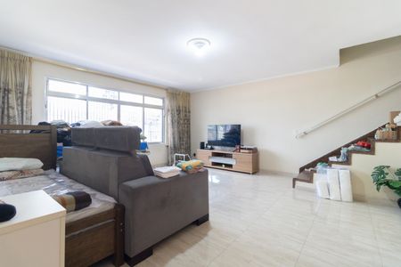 Sala de casa à venda com 3 quartos, 250m² em Jardim Maria Estela, São Paulo