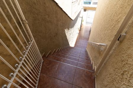 Casa para alugar com 250m², 3 quartos e sem vagaEscada