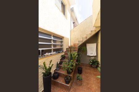 Casa para alugar com 250m², 3 quartos e sem vagaEscada 