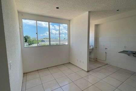 Sala de apartamento para alugar com 2 quartos, 41m² em Vila Ouro Preto, Duque de Caxias