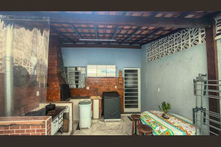 Casa à venda com 112m², 2 quartos e 2 vagasÁrea de Serviço