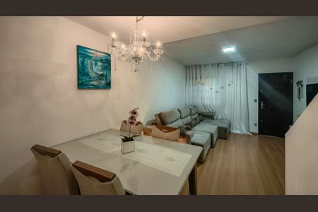 Sala de casa à venda com 2 quartos, 112m² em Vila Inglesa, São Paulo