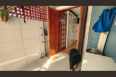 Casa à venda com 112m², 2 quartos e 2 vagasEscritório