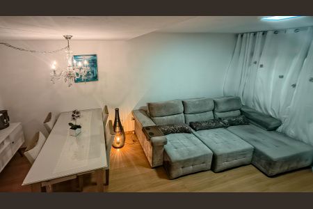 Casa à venda com 112m², 2 quartos e 2 vagasSala