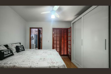Casa à venda com 112m², 2 quartos e 2 vagasSuíte