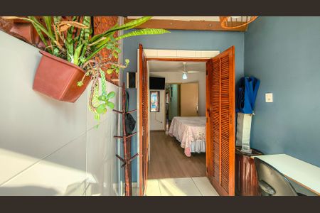 Casa à venda com 112m², 2 quartos e 2 vagasCorredor