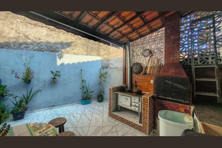 Casa à venda com 112m², 2 quartos e 2 vagasÁrea de Serviço