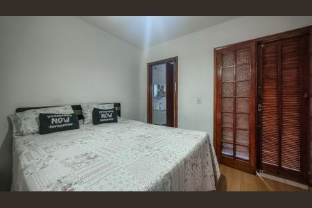 Casa à venda com 112m², 2 quartos e 2 vagasSuíte