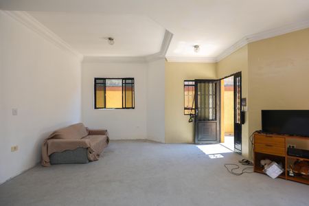Casa à venda com 350m², 5 quartos e 3 vagas Casa à venda com 350m², 5 quartos e 3 vagasSala