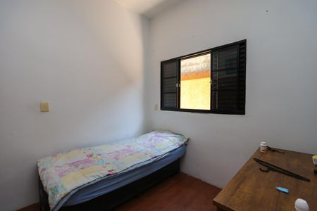 Casa à venda com 350m², 5 quartos e 3 vagas Casa à venda com 350m², 5 quartos e 3 vagasQuarto 2