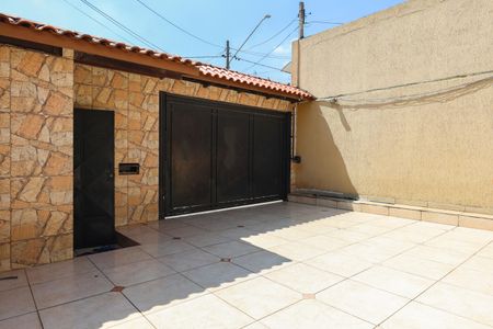Casa à venda com 350m², 5 quartos e 3 vagas Casa à venda com 350m², 5 quartos e 3 vagasGaragem