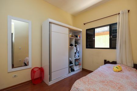 Casa à venda com 350m², 5 quartos e 3 vagas Casa à venda com 350m², 5 quartos e 3 vagasQuarto 1