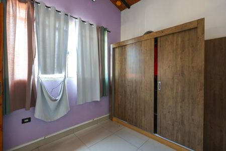 Casa à venda com 350m², 5 quartos e 3 vagas Casa à venda com 350m², 5 quartos e 3 vagasQuarto 3