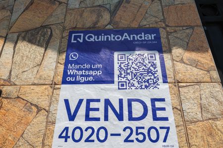 Casa à venda com 350m², 5 quartos e 3 vagas Casa à venda com 350m², 5 quartos e 3 vagasPlaca