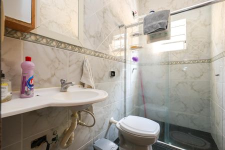 Casa à venda com 350m², 5 quartos e 3 vagas Casa à venda com 350m², 5 quartos e 3 vagasBanheiro