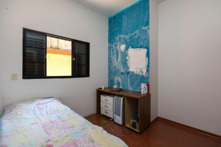 Casa à venda com 350m², 5 quartos e 3 vagas Casa à venda com 350m², 5 quartos e 3 vagasQuarto 2
