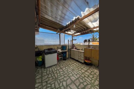 Casa à venda com 300m², 1 quarto e 2 vagas Casa à venda com 300m², 1 quarto e 2 vagasÁrea de Serviço