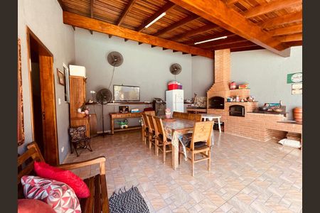 Casa para alugar com 190m², 3 quartos e 3 vagas Casa para alugar com 190m², 3 quartos e 3 vagasÁrea externa