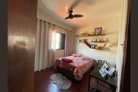 Casa para alugar com 190m², 3 quartos e 3 vagas Casa para alugar com 190m², 3 quartos e 3 vagasQuarto