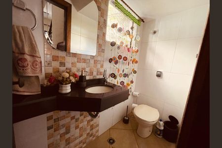 Casa para alugar com 190m², 3 quartos e 3 vagas Casa para alugar com 190m², 3 quartos e 3 vagasBanheiro