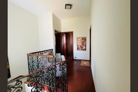 Casa para alugar com 190m², 3 quartos e 3 vagas Casa para alugar com 190m², 3 quartos e 3 vagasCorredor