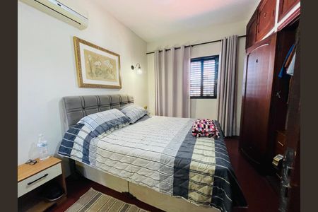 Casa para alugar com 190m², 3 quartos e 3 vagas Casa para alugar com 190m², 3 quartos e 3 vagasQuarto