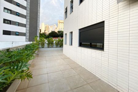 Apartamento para alugar com 145m², 2 quartos e 2 vagas Apartamento para alugar com 145m², 2 quartos e 2 vagasVaranda