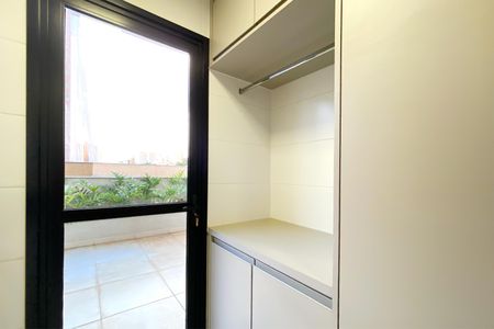 Apartamento para alugar com 145m², 2 quartos e 2 vagasÁrea de Serviço