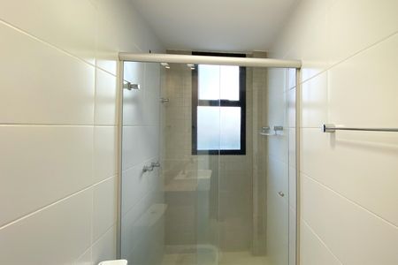 Apartamento para alugar com 145m², 2 quartos e 2 vagas Apartamento para alugar com 145m², 2 quartos e 2 vagasBanheiro da Suíte 1