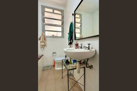 Apartamento à venda com 132m², 4 quartos e 1 vaga