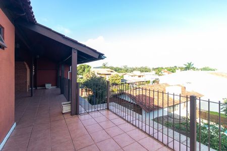 Casa à venda com 268m², 4 quartos e 2 vagasVaranda