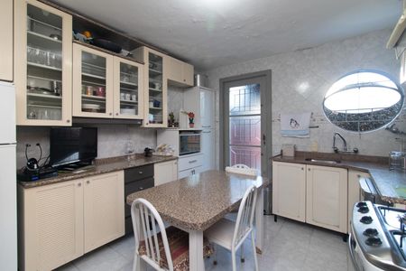 Casa à venda com 268m², 4 quartos e 2 vagasCozinha
