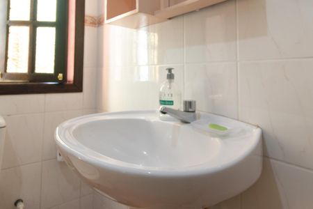 Casa à venda com 268m², 4 quartos e 2 vagasBanheiro
