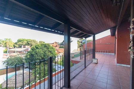 Casa à venda com 268m², 4 quartos e 2 vagasVaranda