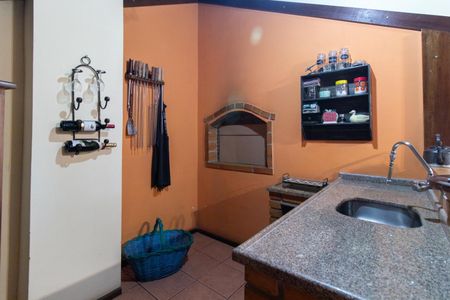 Casa à venda com 268m², 4 quartos e 2 vagasVaranda