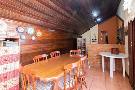 Casa à venda com 268m², 4 quartos e 2 vagasVaranda