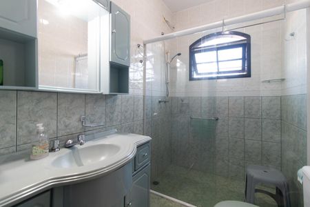 Casa à venda com 268m², 4 quartos e 2 vagasBanheiro
