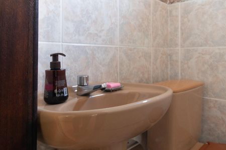 Casa à venda com 268m², 4 quartos e 2 vagasBanheiro