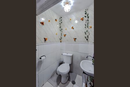 Casa à venda com 186m², 2 quartos e 1 vagaLavabo