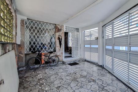 Casa à venda com 186m², 2 quartos e 1 vagaGaragem